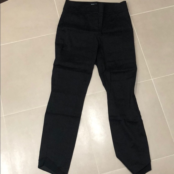 bebe Pants - Bebe Thin and Lightweight Dress Pants. Size 6.